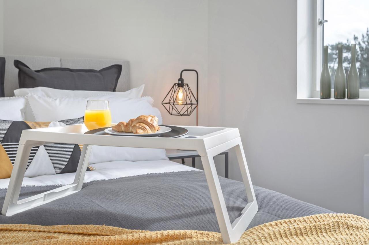Luxury Serviced Apartments Stevenage, Hertfordshire ภายนอก รูปภาพ