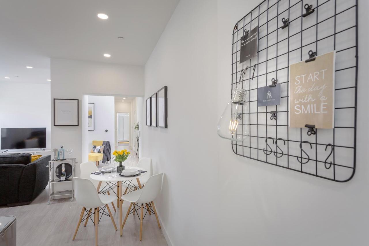 Luxury Serviced Apartments Stevenage, Hertfordshire ภายนอก รูปภาพ